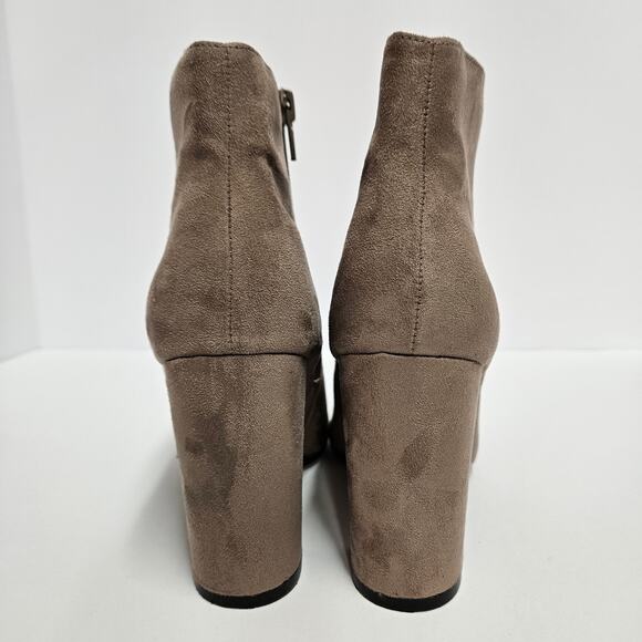 D Heart Taupe Faux Suede Ankle Boots Wrapped 3.5" Block Heel Size 5.5 - Picture 3 of 8
